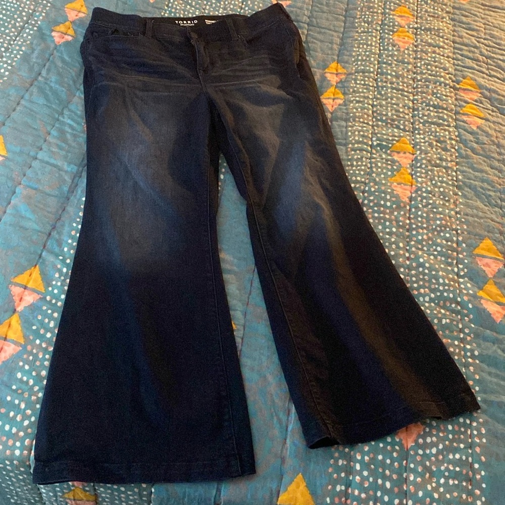 Torrid Bombshell Flare, Size 18 Short, Dark Denim, Worn Once